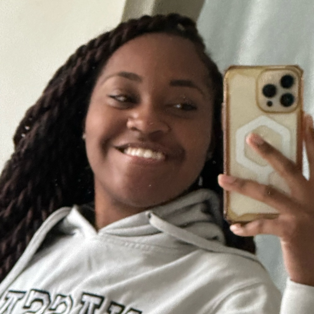 Meet your Posher, Adreanna